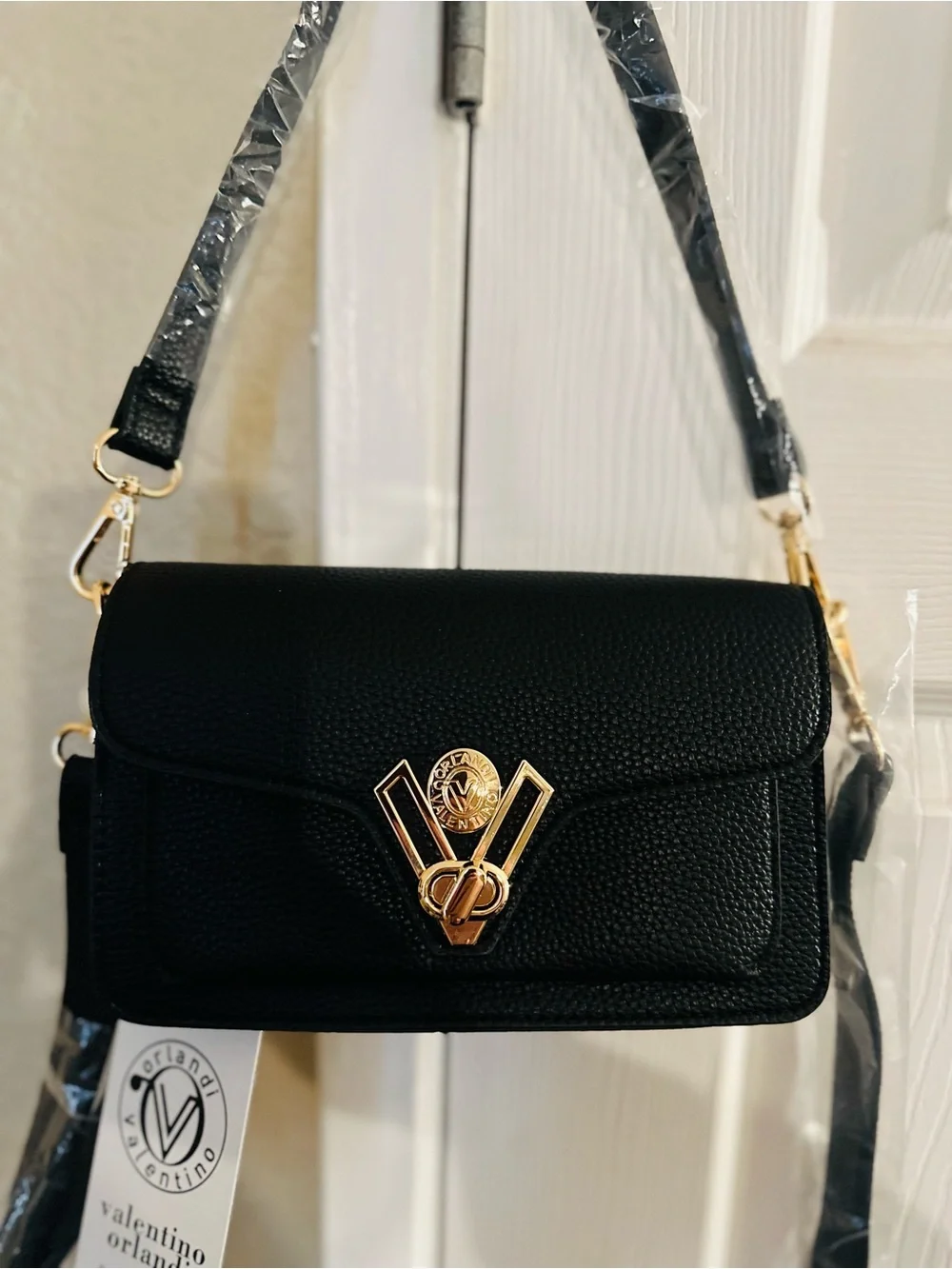 Valentino Orlandi sleek black